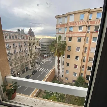 A & H Homes Apartmán *