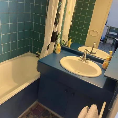 Apartment A & H Homes Nice